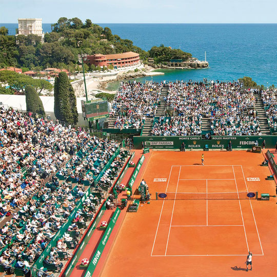Terrain de tennis en bord de mer à Monaco